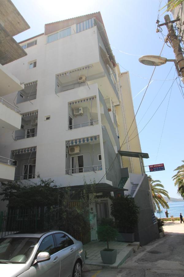 Andy Apartments Саранда Екстер'єр фото