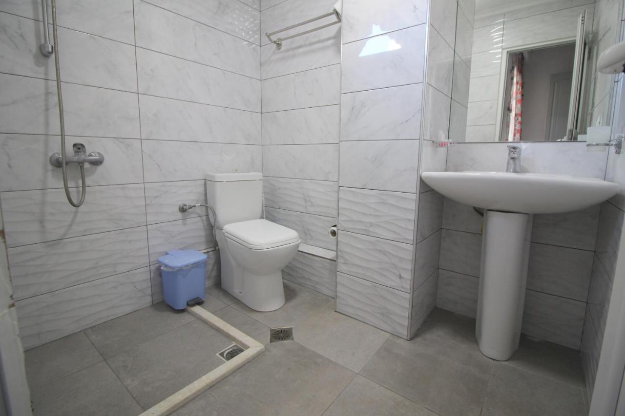 Andy Apartments Саранда Екстер'єр фото