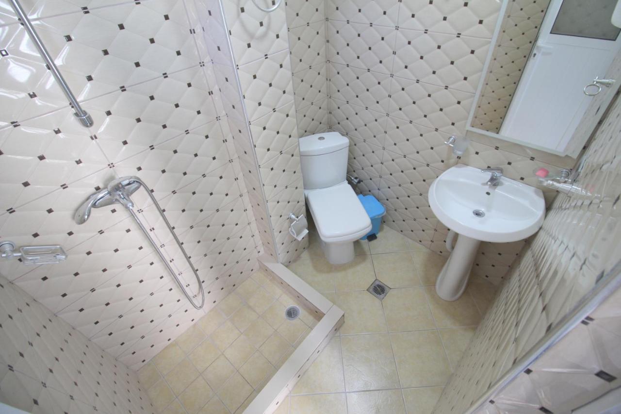 Andy Apartments Саранда Екстер'єр фото