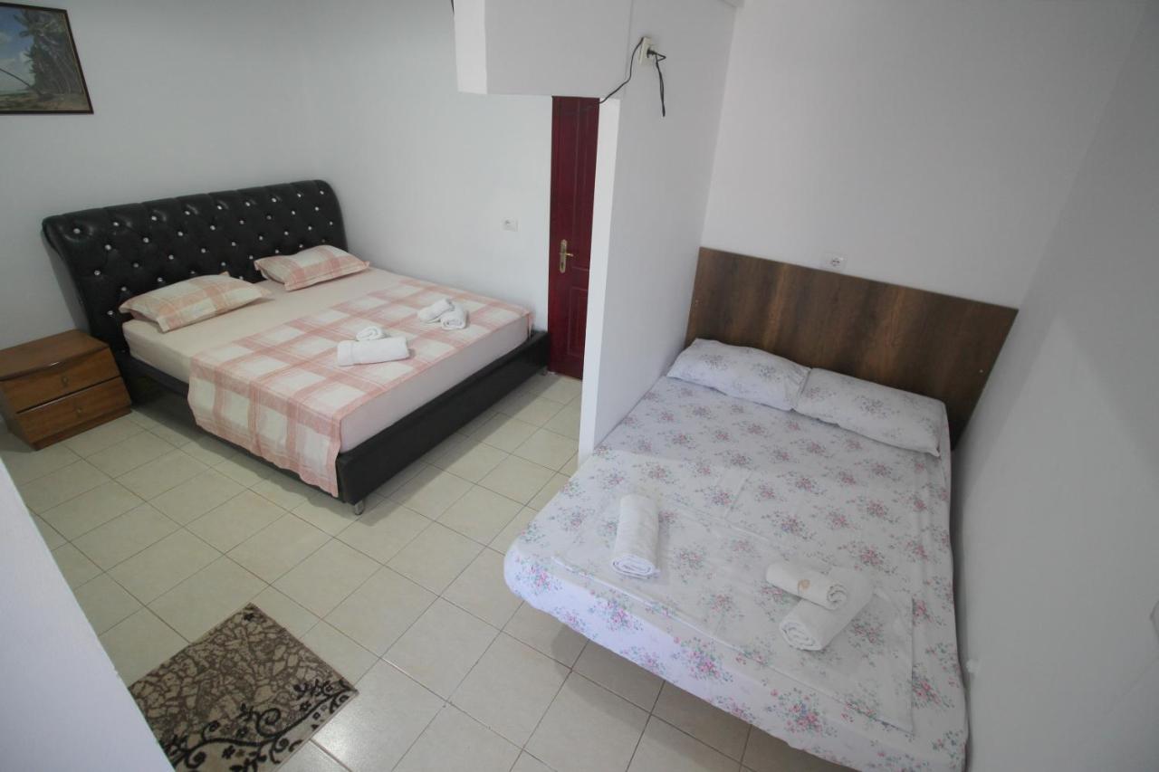 Andy Apartments Саранда Екстер'єр фото