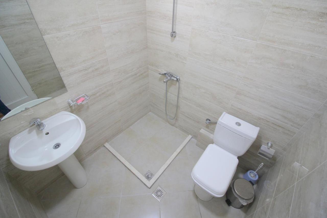 Andy Apartments Саранда Екстер'єр фото