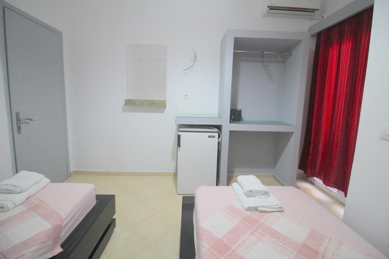 Andy Apartments Саранда Екстер'єр фото