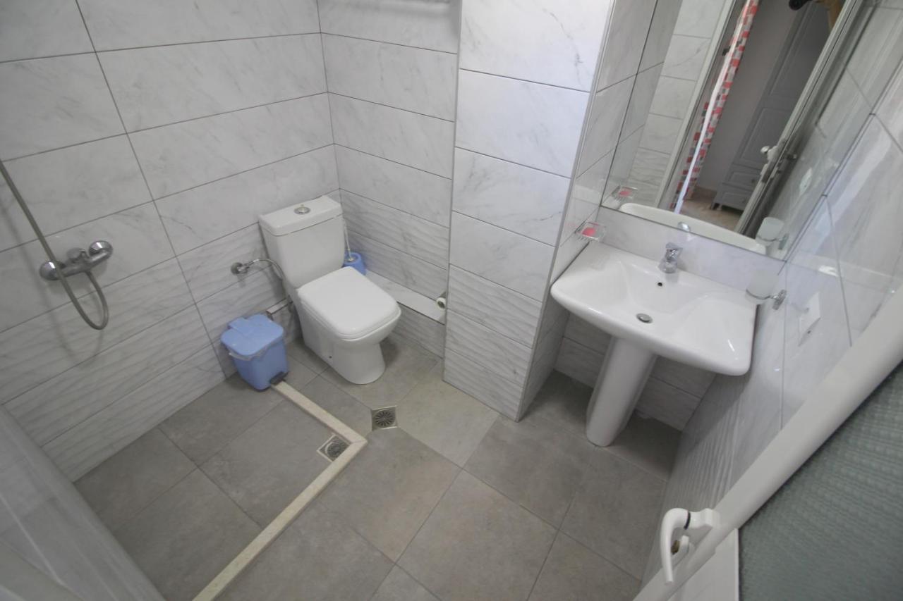 Andy Apartments Саранда Екстер'єр фото