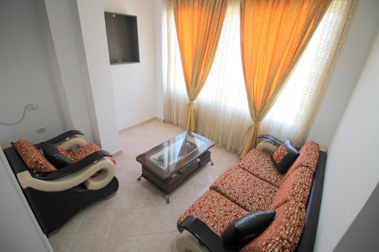 Andy Apartments Саранда Екстер'єр фото