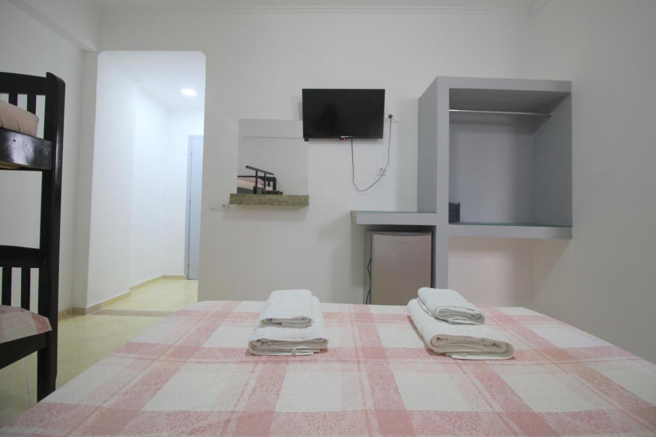 Andy Apartments Саранда Екстер'єр фото